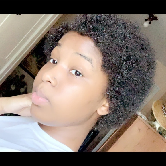 Meet your Posher, Shae - Picture 1 of 1